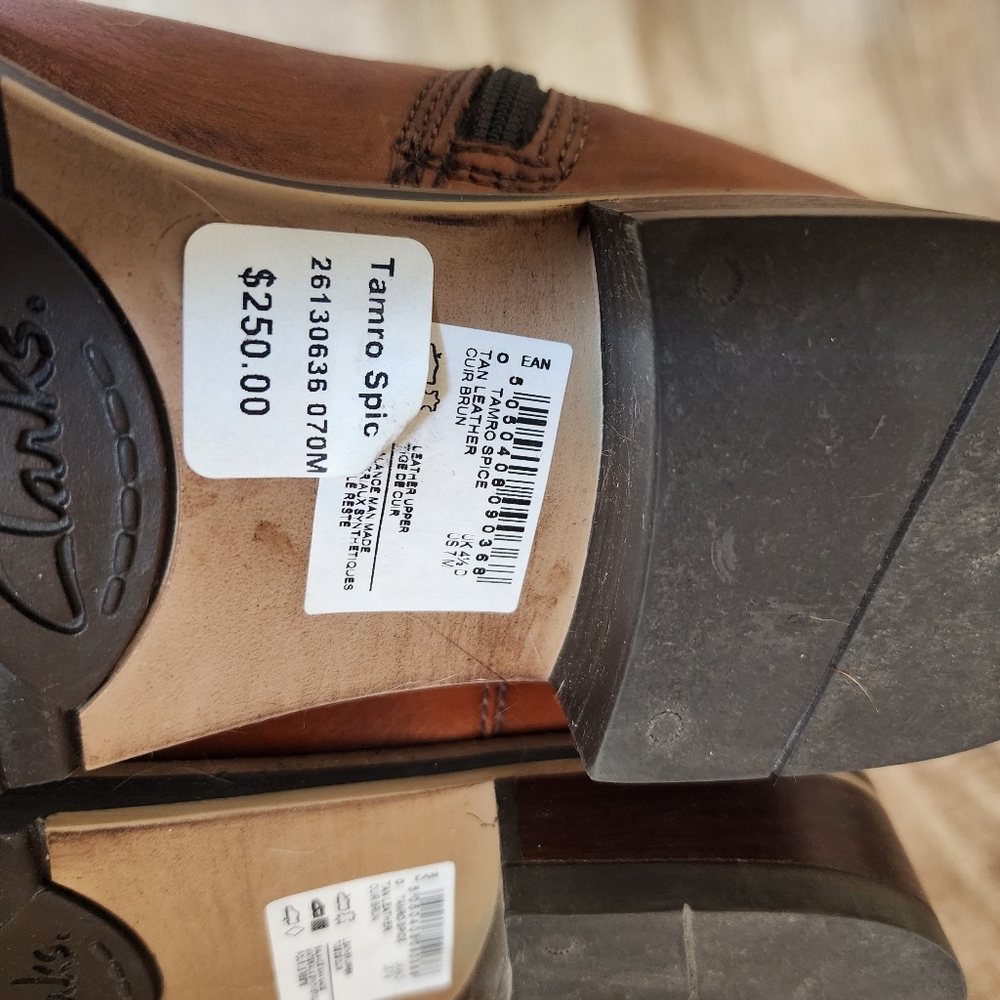 Clarks Tamro Spice Brown Leather Zipper Knee High NIB Boots Size 7 - Picture 16 of 16